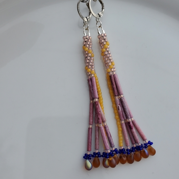 Beaded earrings by @parcelandpart - Picture 4 of 5